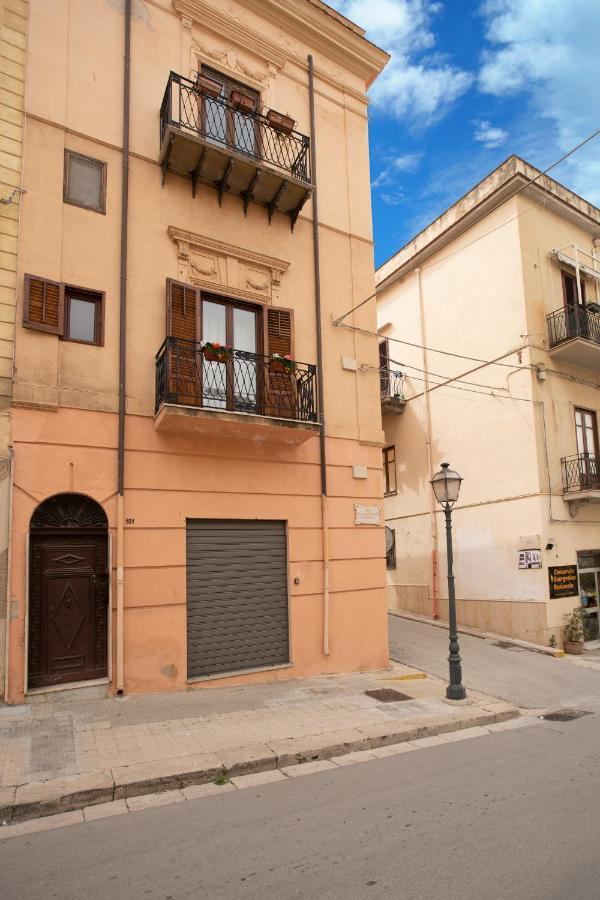 Cassaro Casa Vacanze กัสเตลลัมมาเร เดล โกลโฟ ภายนอก รูปภาพ